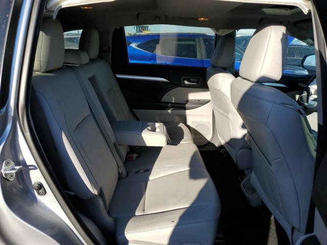 Photo 11 from auction – 2016 TOYOTA HIGHLANDER with VIN 5TDKKRFHXGS504650