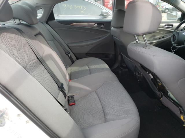 Photo 10 from auction – 2013 HYUNDAI SONATA HYB with VIN KMHEC4A46DA095732