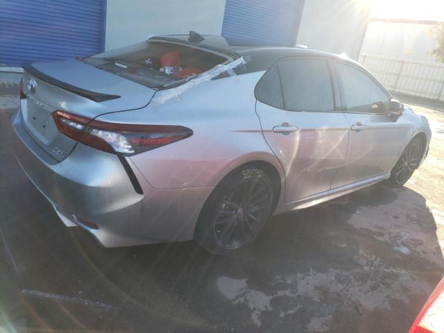 Photo 3 from auction – 2022 TOYOTA CAMRY XSE with VIN 4T1K31AK5NU040320