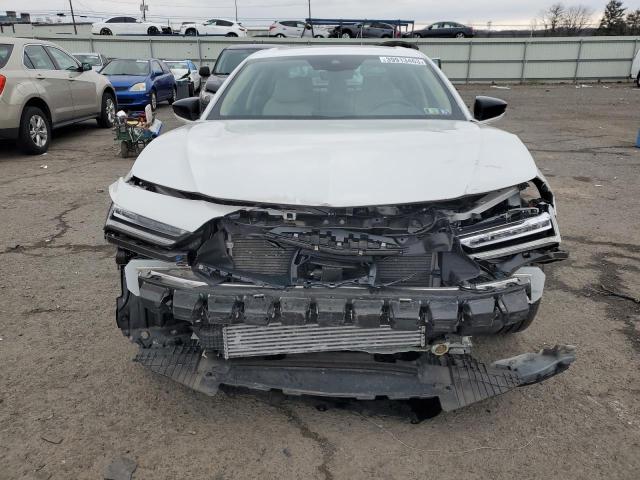 Photo 5 from auction – 2021 ACURA TLX TECHNO with VIN 19UUB6F41MA002883