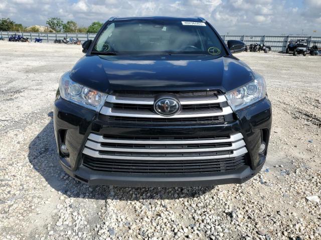 Photo 5 from auction – 2019 TOYOTA HIGHLANDER with VIN 5TDKZRFH1KS552249