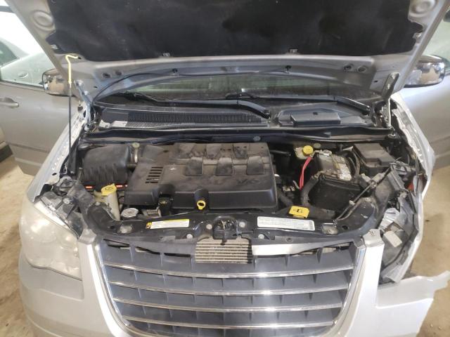 Photo 11 from auction – 2010 CHRYSLER TOWN & COU with VIN 2A4RR8DX6AR398612