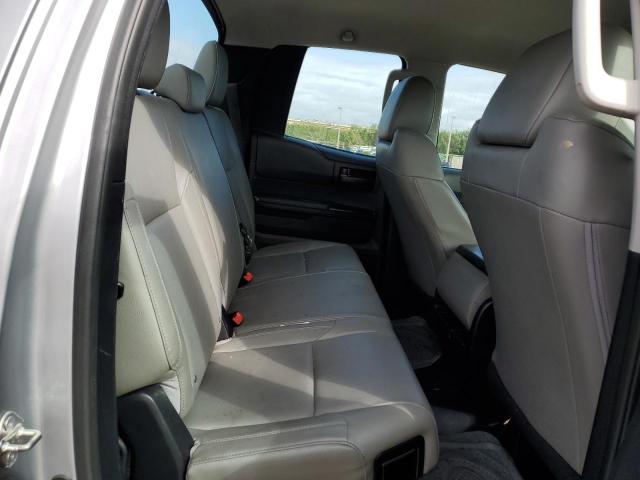 Photo 10 from auction – 2015 TOYOTA TUNDRA DOU with VIN 5TFUM5F17FX059596