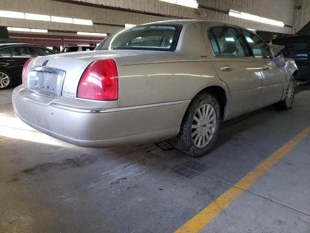 Photo 3 from auction – 2004 LINCOLN TOWN CAR E with VIN 1LNHM81W94Y639280