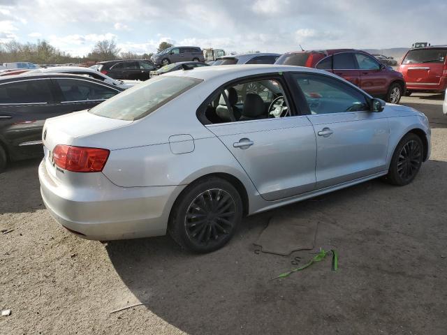 Photo 3 from auction – 2012 VOLKSWAGEN JETTA SEL with VIN 3VWLP7AJ3CM305662