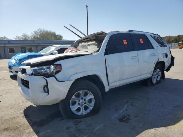 TOYOTA 4RUNNER SR 2019 with VIN JTEZU5JR2K5195039 - Photo from auction