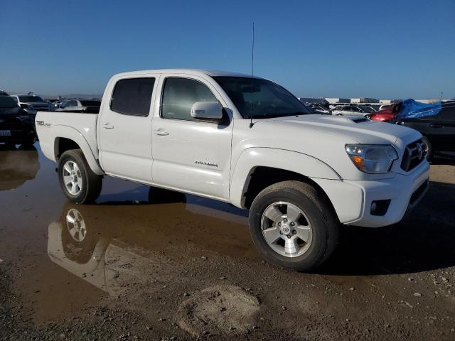 Photo 4 from auction – 2015 TOYOTA TACOMA DOU with VIN 3TMLU4EN5FM186962