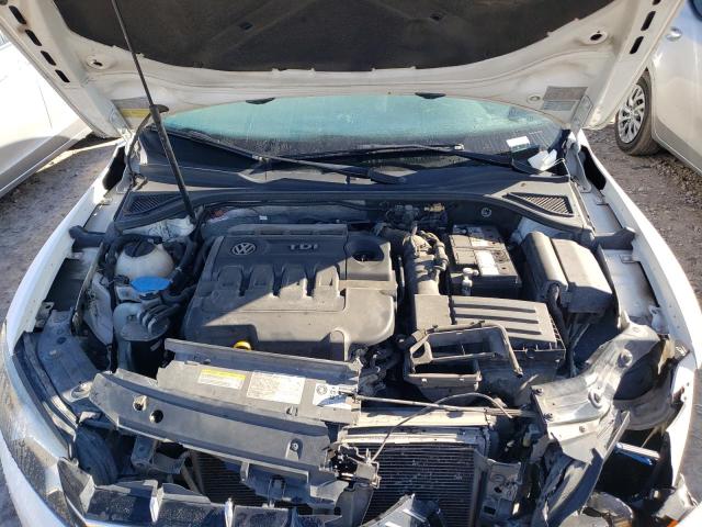 Photo 11 from auction – 2015 VOLKSWAGEN PASSAT SEL with VIN 1VWCV7A31FC074466
