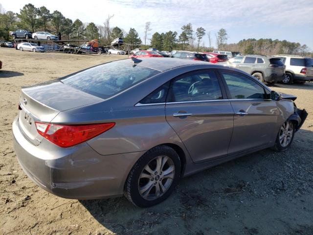 Photo 3 from auction – 2011 HYUNDAI SONATA SE with VIN 5NPEC4AC0BH022387