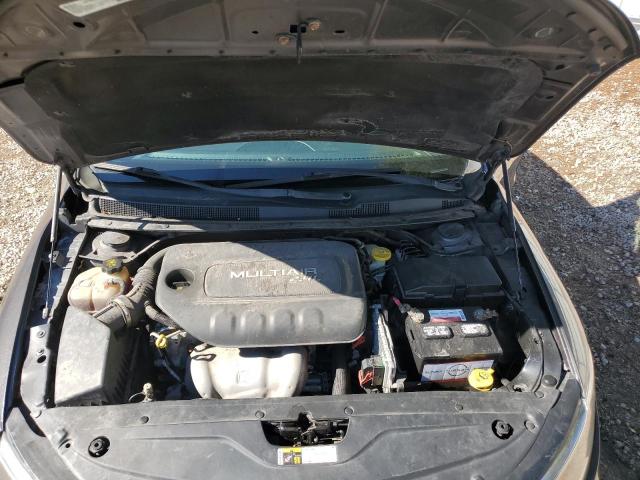 Photo 11 from auction – 2015 CHRYSLER 200 LIMITE with VIN 1C3CCCAB5FN752654