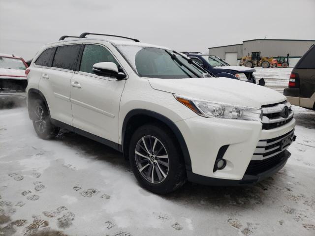 Photo 4 from auction – 2019 TOYOTA HIGHLANDER with VIN 5TDJZRFH9KS598455