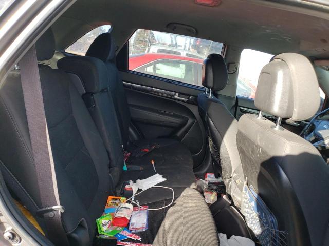 Photo 11 from auction – 2015 KIA SORENTO LX with VIN 5XYKTCA62FG557080