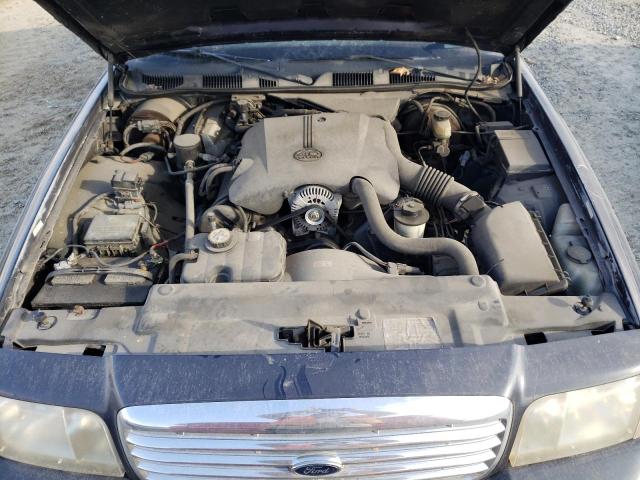 Photo 11 from auction – 2001 FORD CROWN VICT with VIN 2FAFP74W81X140304