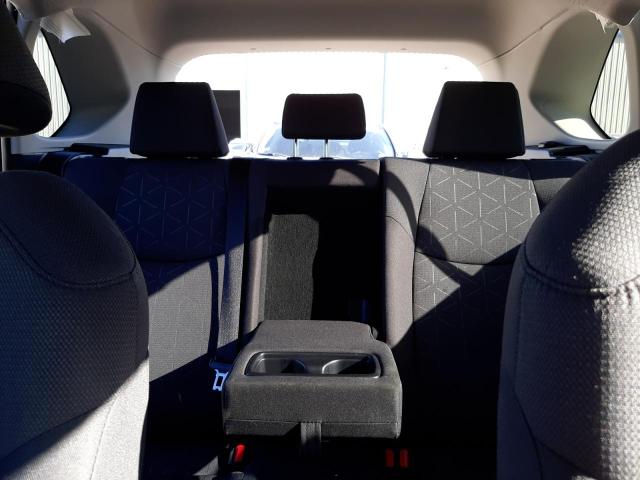 Photo 10 from auction – 2021 TOYOTA RAV4 XLE with VIN JTMW1RFV2MD065591
