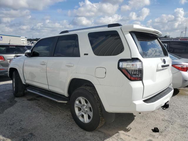 Photo 2 from auction – 2020 TOYOTA 4RUNNER SR with VIN JTEZU5JR1L5226637