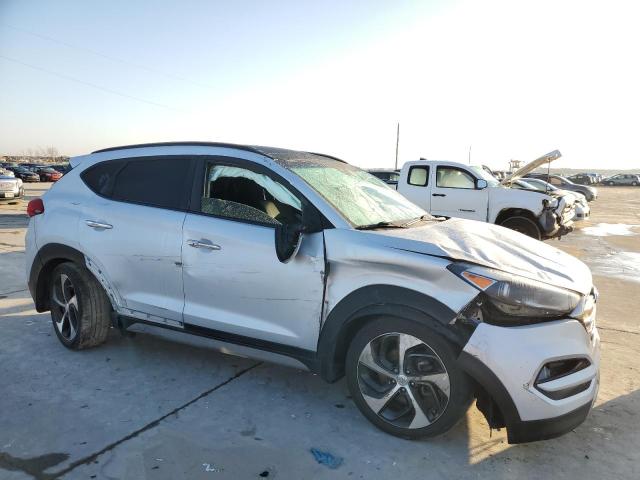 Photo 4 from auction – 2017 HYUNDAI TUCSON LIM with VIN KM8J3CA22HU460645