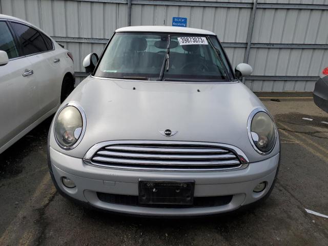Photo 5 from auction – 2010 MINI COOPER with VIN WMWMF3C52ATZ65044