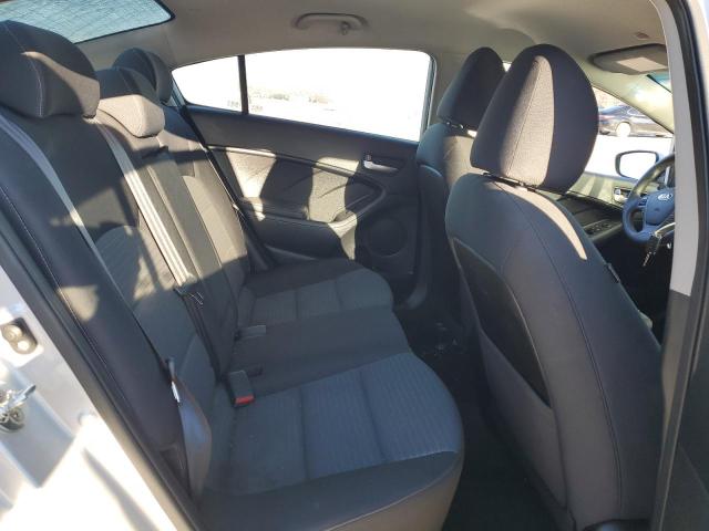 Photo 10 from auction – 2017 KIA FORTE LX with VIN 3KPFL4A7XHE009070