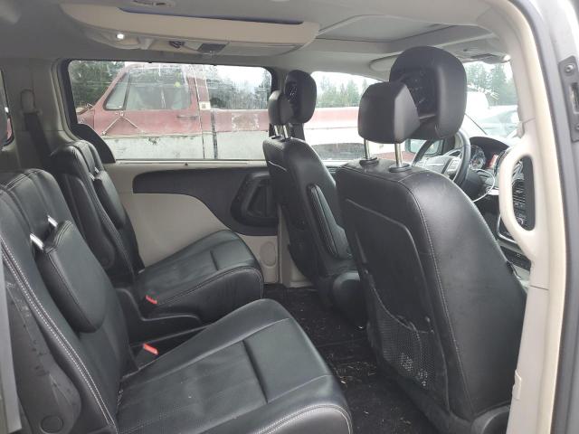 Photo 10 from auction – 2016 CHRYSLER TOWN & COU with VIN 2C4RC1CG0GR129997