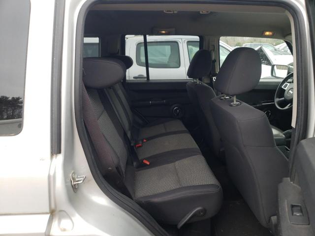 Photo 11 from auction – 2010 JEEP COMMANDER with VIN 1J4RG4GK9AC144142