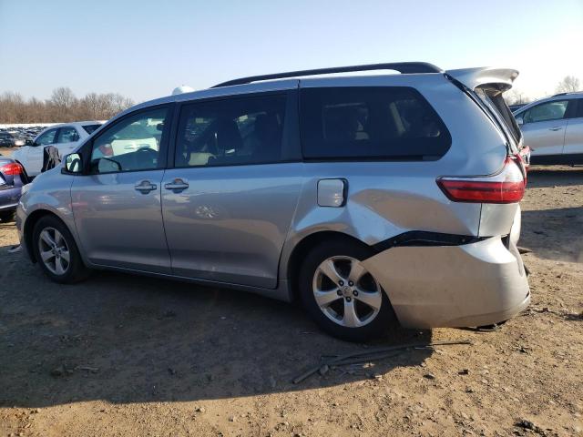 Photo 2 from auction – 2015 TOYOTA SIENNA LE with VIN 5TDKK3DC3FS537797