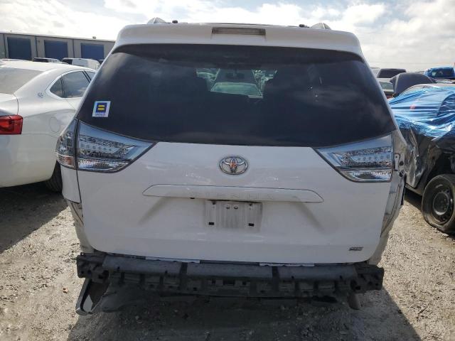 Photo 5 from auction – 2016 TOYOTA SIENNA SE with VIN 5TDXK3DC2GS730742
