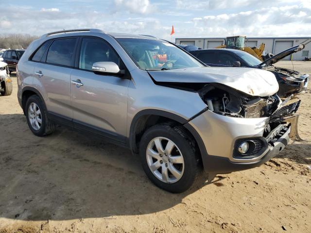 Photo 4 from auction – 2013 KIA SORENTO LX with VIN 5XYKT4A63DG423620