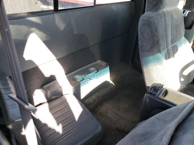 Photo 10 from auction – 2002 GMC SONOMA with VIN 1GTCT19W128239336