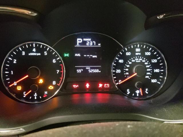 Photo 9 from auction – 2017 KIA FORTE LX with VIN 3KPFK4A78HE064037