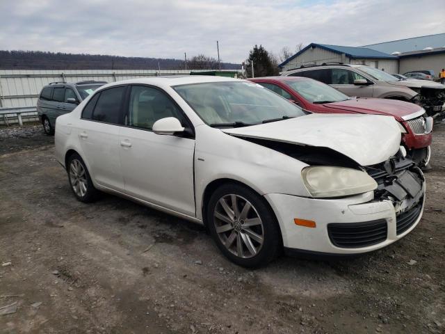 Photo 4 from auction – 2010 VOLKSWAGEN JETTA WOLF with VIN 3VWRA7AJ7AM024506