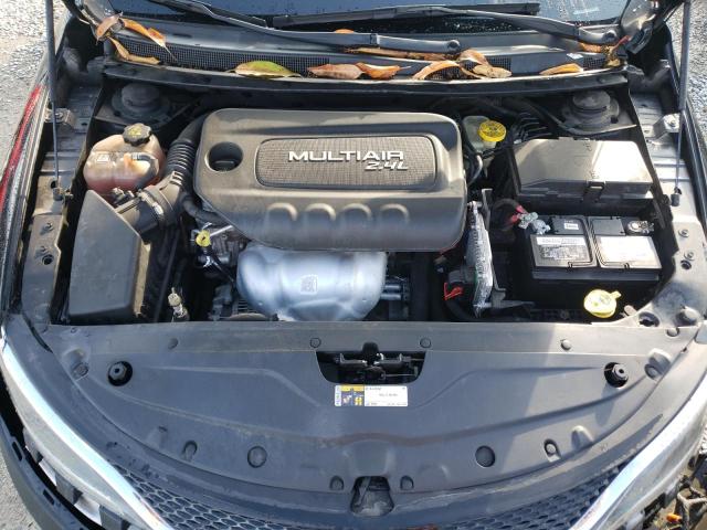 Photo 11 from auction – 2016 CHRYSLER 200 LIMITE with VIN 1C3CCCAB2GN177365