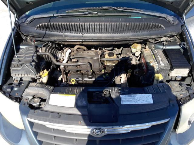 Photo 12 from auction – 2006 CHRYSLER TOWN & COU with VIN 2A4GP44R76R831868
