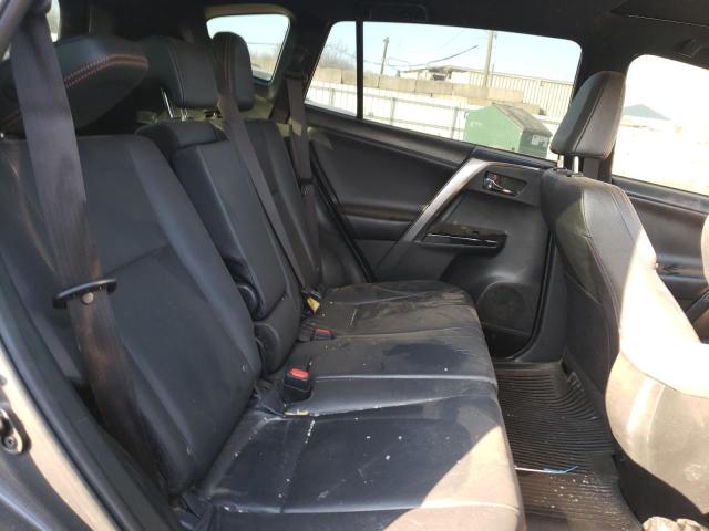 Photo 11 from auction – 2018 TOYOTA RAV4 SE with VIN JTMJFREV4JD239878