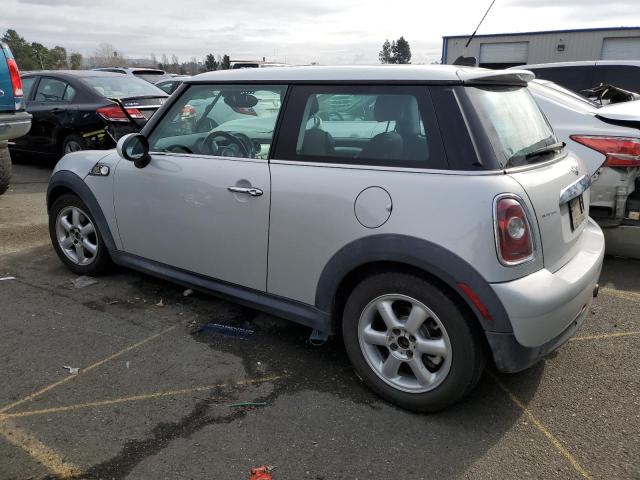 Photo 2 from auction – 2010 MINI COOPER with VIN WMWMF3C52ATZ65044