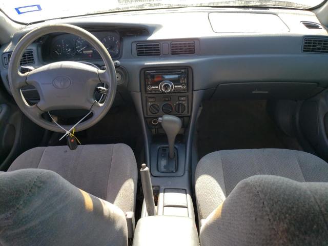 Photo 8 from auction – 2000 TOYOTA CAMRY CE with VIN 4T1BG22K9YU617458