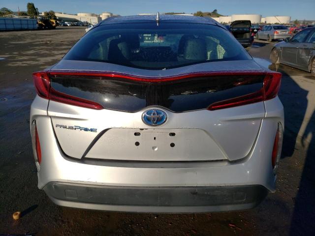 Photo 6 from auction – 2017 TOYOTA PRIUS PRIM with VIN JTDKARFP8H3064781