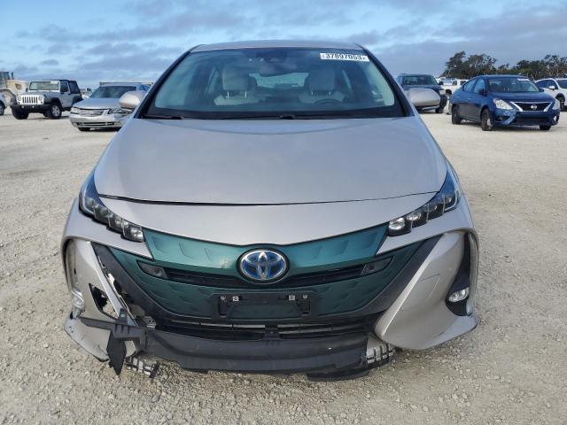 Photo 5 from auction – 2017 TOYOTA PRIUS PRIM with VIN JTDKARFP2H3026737