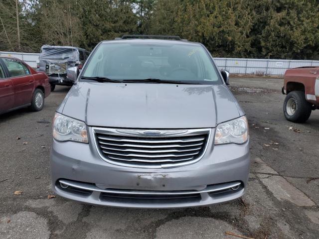 Photo 5 from auction – 2016 CHRYSLER TOWN & COU with VIN 2C4RC1CG0GR129997