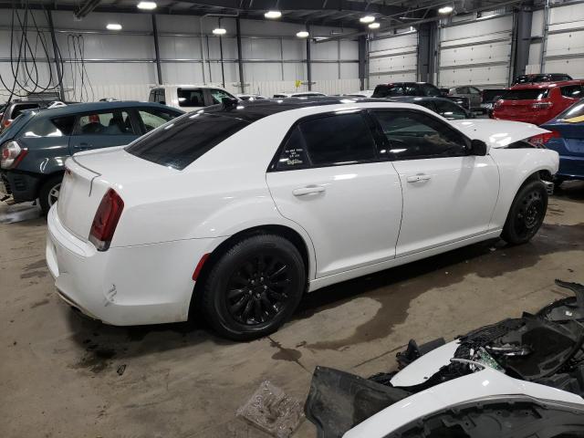 Photo 3 from auction – 2015 CHRYSLER 300 S with VIN 2C3CCAGG0FH787196