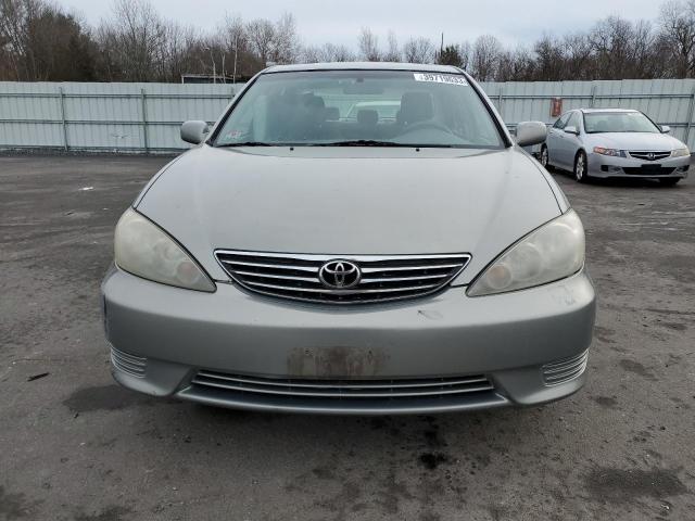 Photo 5 from auction – 2005 TOYOTA CAMRY LE with VIN 4T1BE30K25U587357