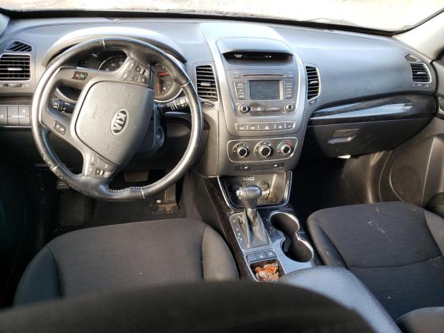 Photo 8 from auction – 2015 KIA SORENTO LX with VIN 5XYKTDA67FG569019