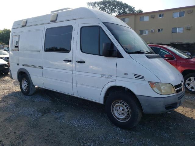 Photo 4 from auction – 2004 SPRINTER 2500 SPRIN with VIN WD2PD644745643486
