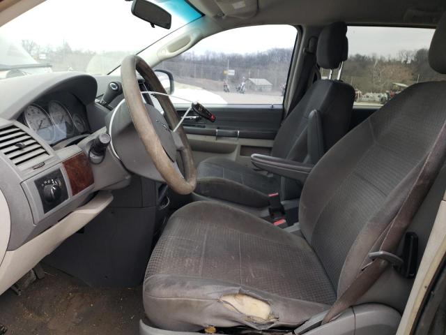 Photo 7 from auction – 2010 CHRYSLER TOWN & COU with VIN 2A4RR4DE2AR347082