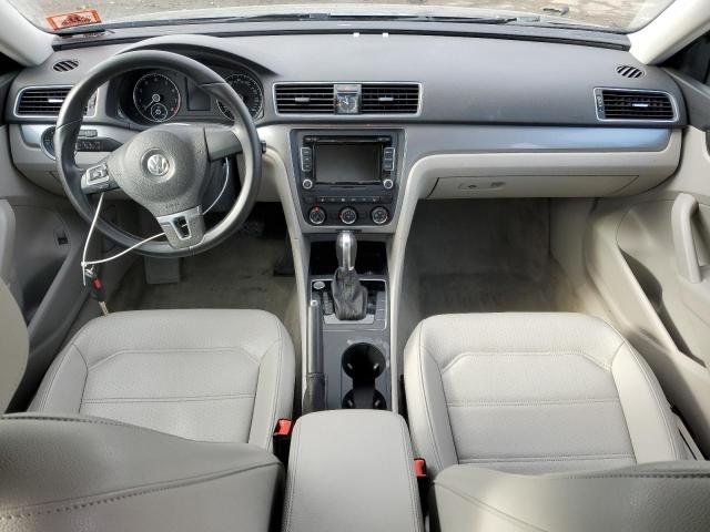 Photo 8 from auction – 2015 VOLKSWAGEN PASSAT S with VIN 1VWAT7A35FC122872