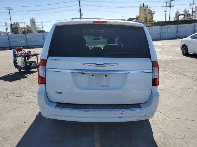 Photo 6 from auction – 2015 CHRYSLER TOWN & COU with VIN 2C4RC1BG8FR600858
