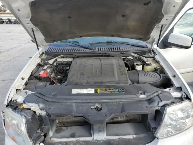 Photo 12 from auction – 2005 LINCOLN NAVIGATOR with VIN 5LMFU28525LJ10878