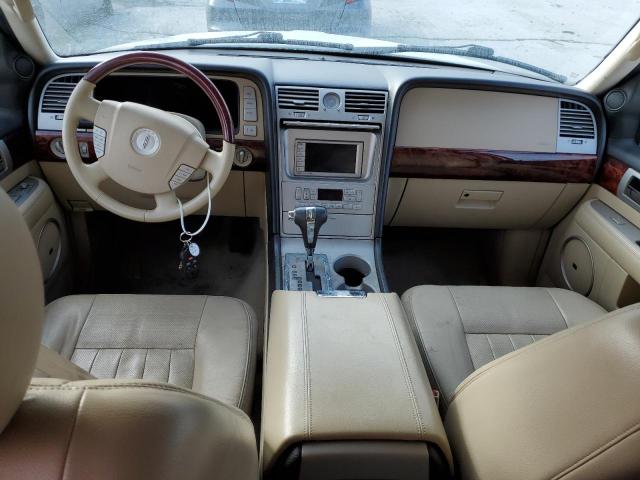Photo 8 from auction – 2005 LINCOLN NAVIGATOR with VIN 5LMFU28525LJ10878