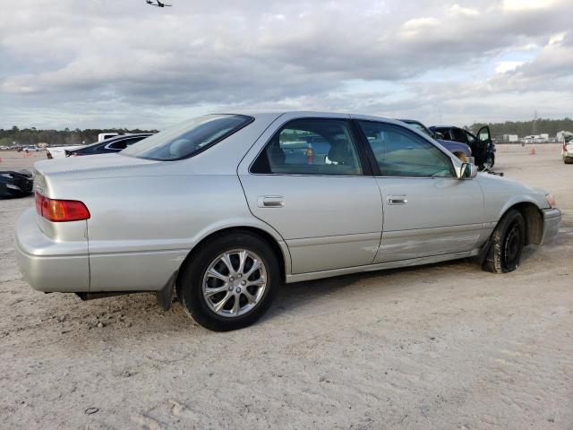 Photo 3 from auction – 2000 TOYOTA CAMRY CE with VIN 4T1BG22K5YU667564