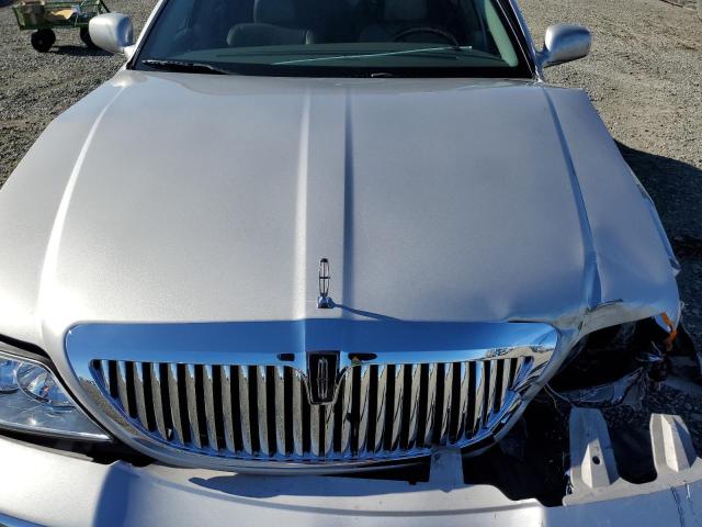 Photo 11 from auction – 2010 LINCOLN TOWN CAR S with VIN 2LNBL8CV2AX751704