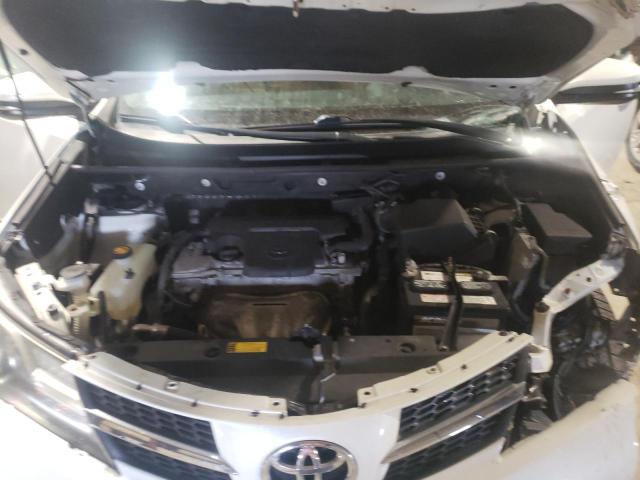 Photo 11 from auction – 2015 TOYOTA RAV4 LIMIT with VIN 2T3DFREV7FW319487